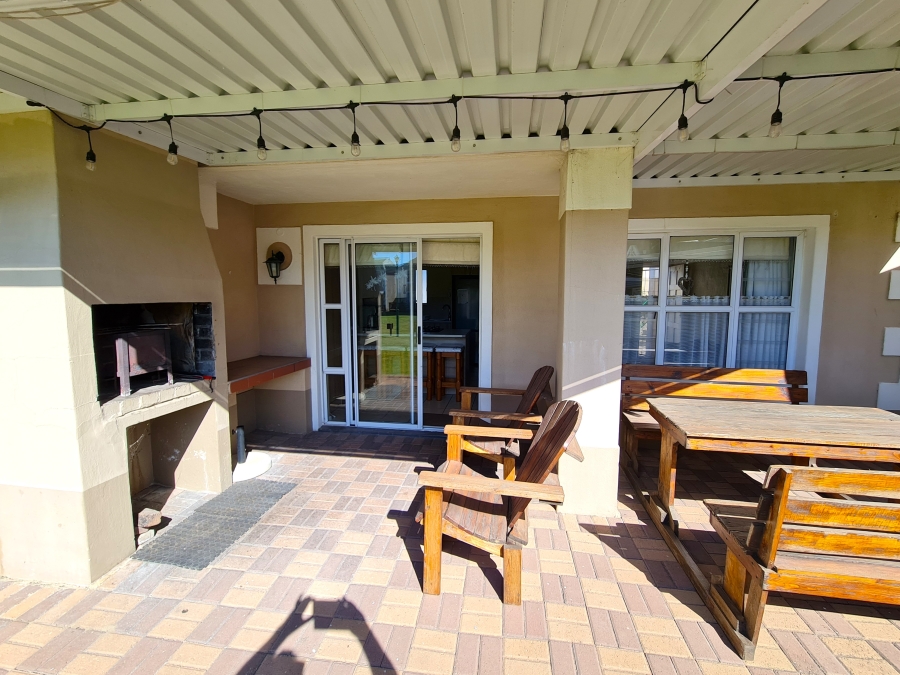 3 Bedroom Property for Sale in Marina Martinique Eastern Cape